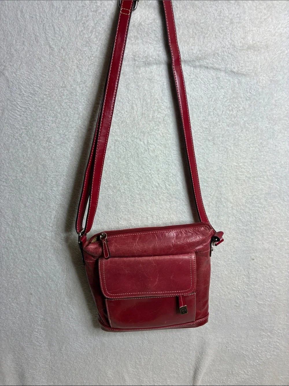 Giani Bernini Red Leather Crossbody with Front Flap Pocket